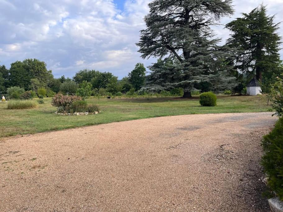 Ancien Chai Renove Dans Un Parc Clos De 3 Hectares Lamothe-Montravel Dış mekan fotoğraf